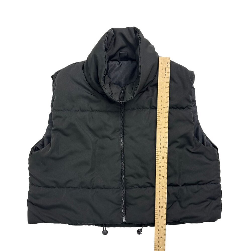 Black Cropped Puffer Vest SHEIN | Women’s Size M (US 6) | Zip Up - Picture 10 of 10
